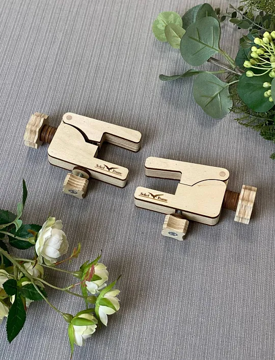 Квадратные держатели для рам 