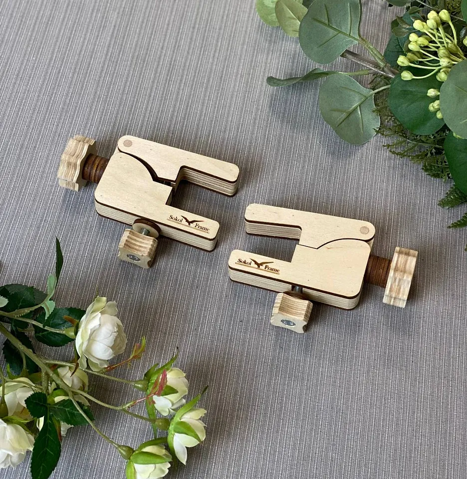 Квадратные держатели для рам 